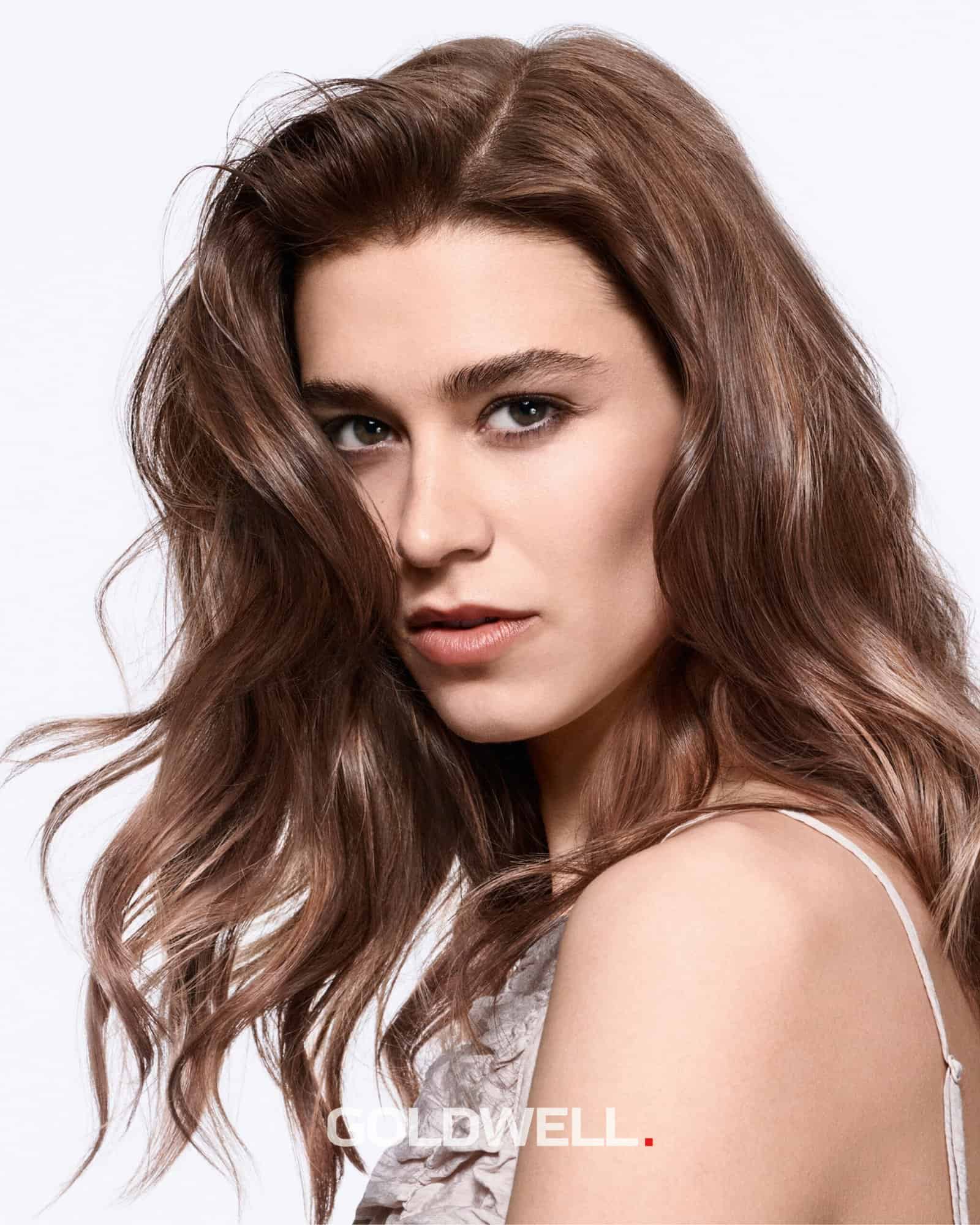 colorance_sm_beauty-18-b-4x5_goldwell_color_2021